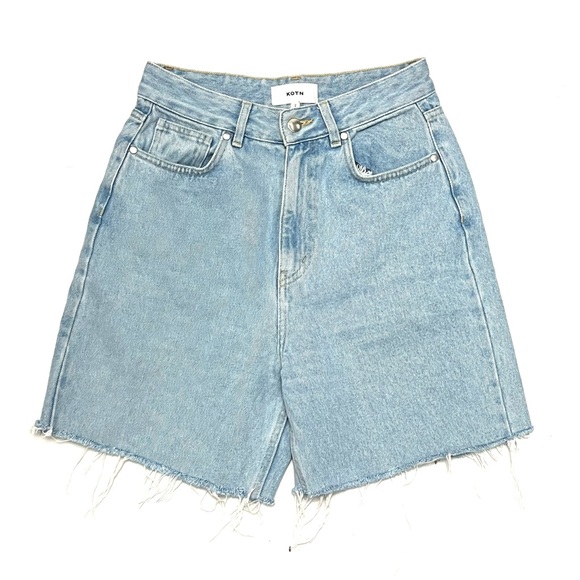 KOTN Shorts Size 2 Antifit Light Wash Relaxed Jean Denim - Picture 2 of 7